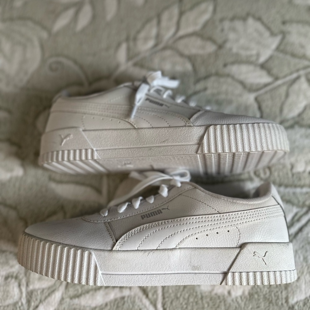 Puma - women’s size 10